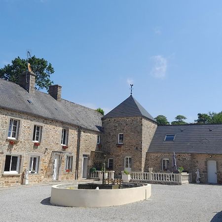 Domaine De La Tour Carree - 3 Chambres Benoitville Екстер'єр фото